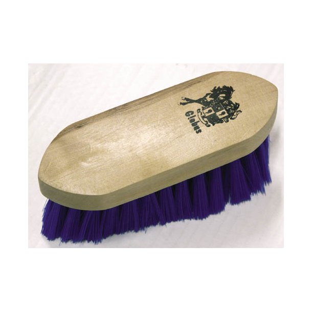 Mellem bl�d b�rste